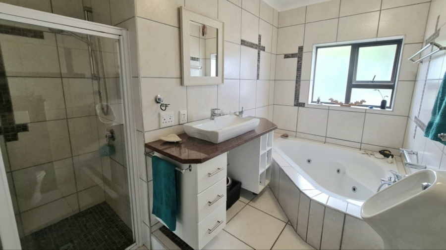 4 Bedroom Property for Sale in Seaside Longships Western Cape